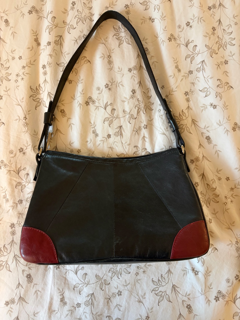 Vintage Naturalizer Black & Burgundy Leather Shoulder Purse - 90s vibe - Picture 2 of 5